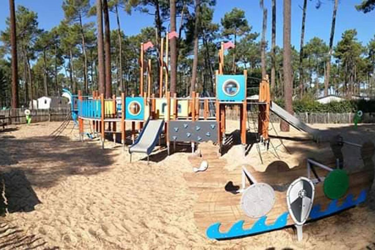 Mobil Home 6/8 Pers Les Dunes De Contis Saint-Julien-en-Born Εξωτερικό φωτογραφία